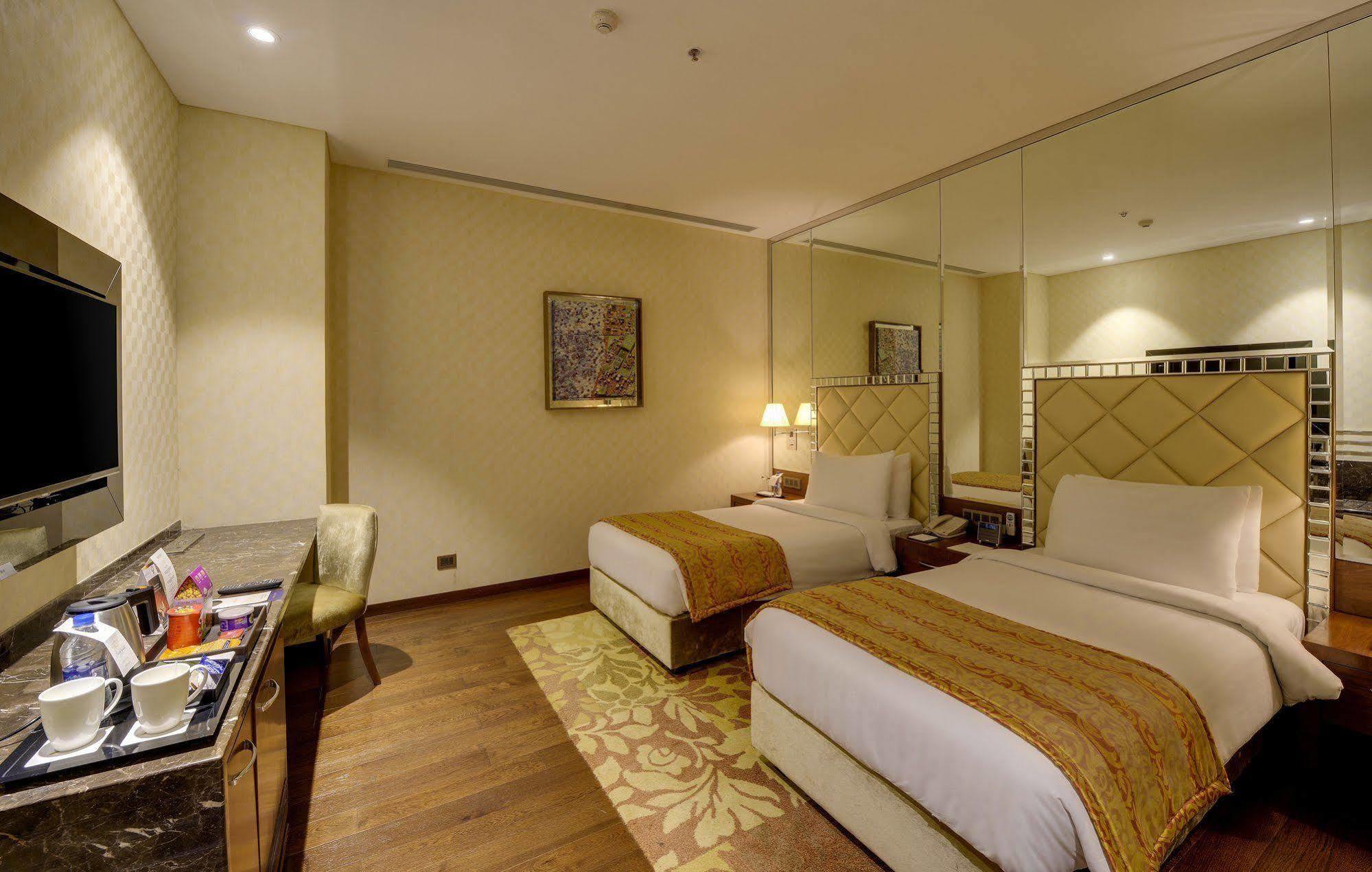 Niranta Transit Hotel Mumbai Airport - At Arrivals Exterior foto