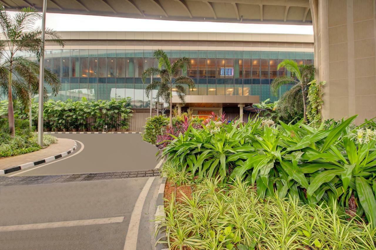 Niranta Transit Hotel Mumbai Airport - At Arrivals Exterior foto